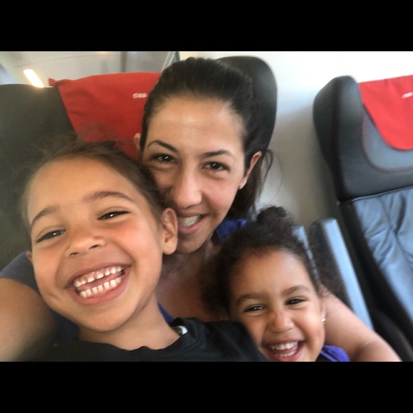 Meet your Posher, Janet - Picture 3 of 5